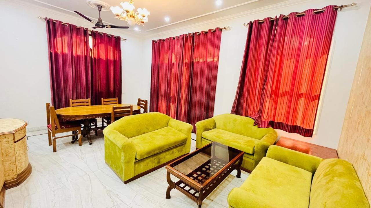 Hotel Starline Sector 28 Gurgaon Exterior photo
