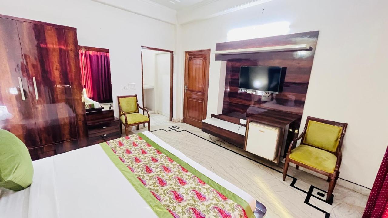 Hotel Starline Sector 28 Gurgaon Exterior photo
